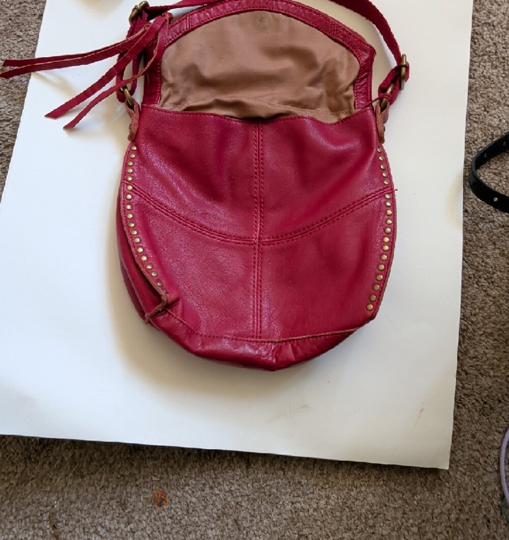 Y2K The Sak Red Leather Crossbody - Picture 2 of 11